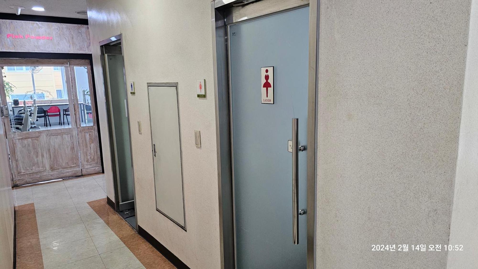 Hongdae Residence-2 1Min From Hongik Uni Station Exit #1 Seoul Exterior photo
